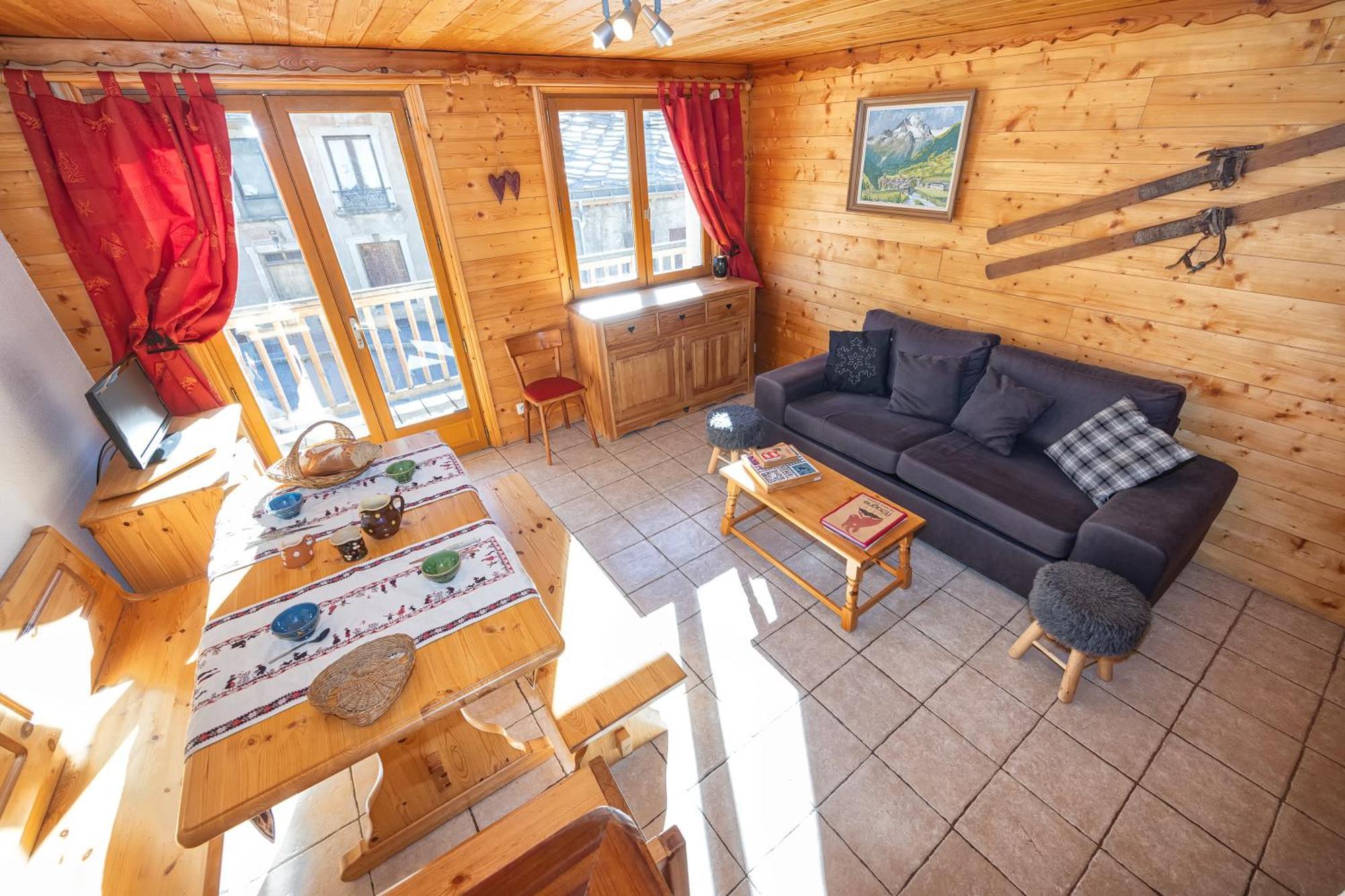 Chalet L'Etagne เบส์ซองส์ ภายนอก รูปภาพ