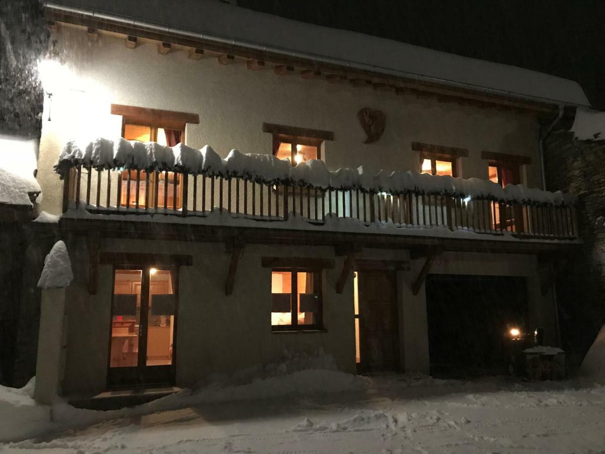 Chalet L'Etagne เบส์ซองส์ ภายนอก รูปภาพ