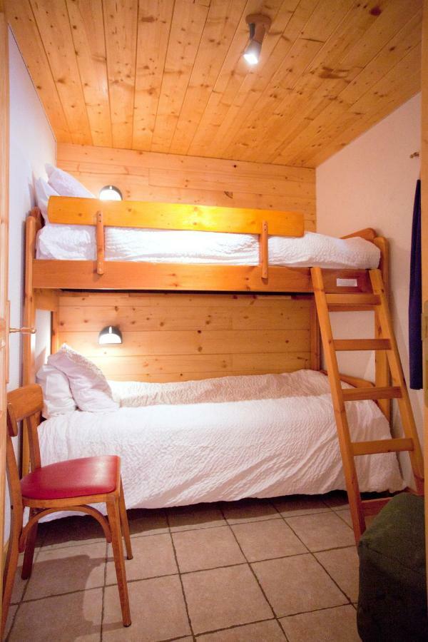 Chalet L'Etagne เบส์ซองส์ ภายนอก รูปภาพ