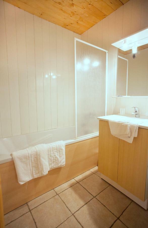 Chalet L'Etagne เบส์ซองส์ ภายนอก รูปภาพ
