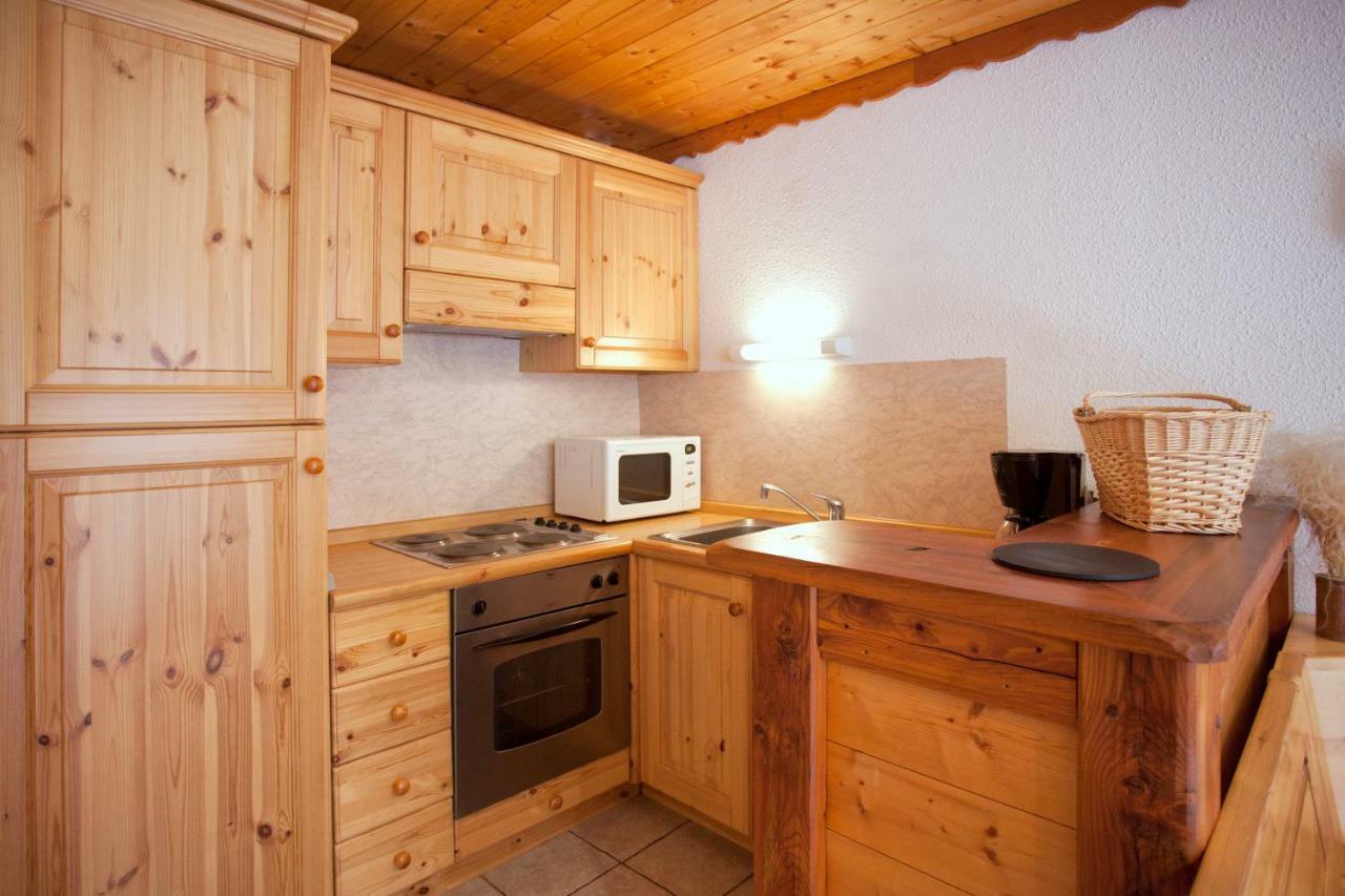 Chalet L'Etagne เบส์ซองส์ ภายนอก รูปภาพ