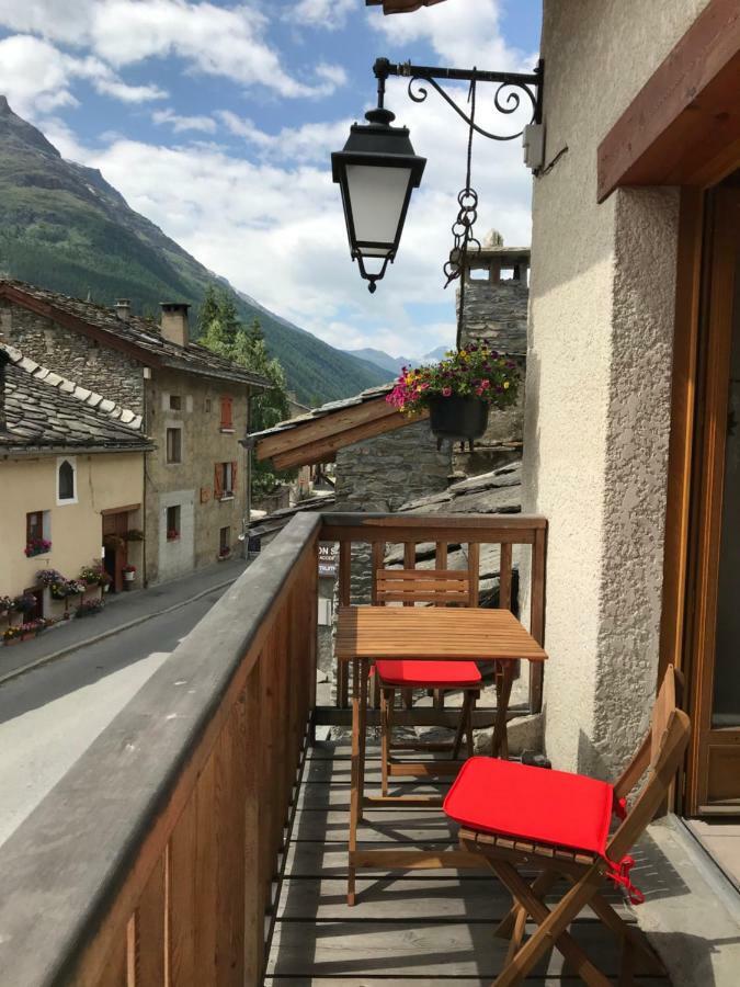 Chalet L'Etagne เบส์ซองส์ ภายนอก รูปภาพ